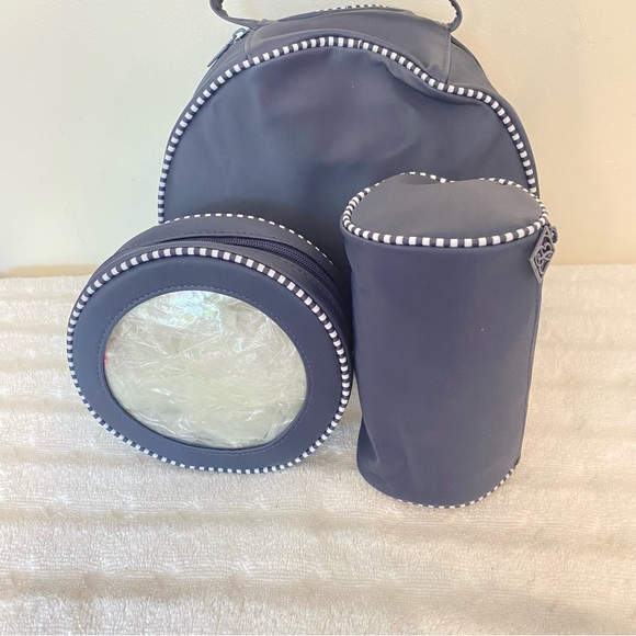 Estée Lauder 3-piece Travel Makeup, Storage, Toiletries Bag Set, Navy and White - Picture 3 of 16